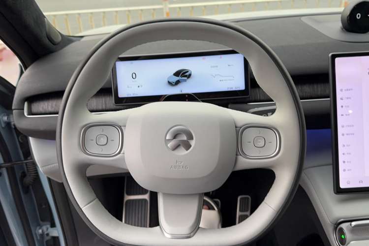 Used Nio EC7 2023 75 kWh Steering Wheel