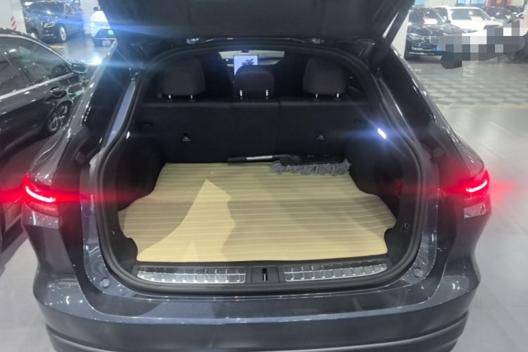 Used Nio EC7 2023 75 kWh Trunk