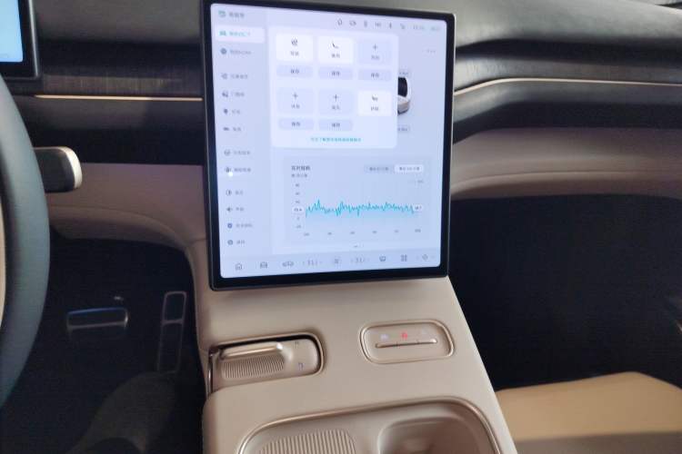 Used Nio EC7 2023 75 kWh Audio And AC Panel
