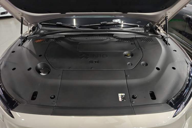 Used Nio EC7 2023 75 kWh Engine Bay