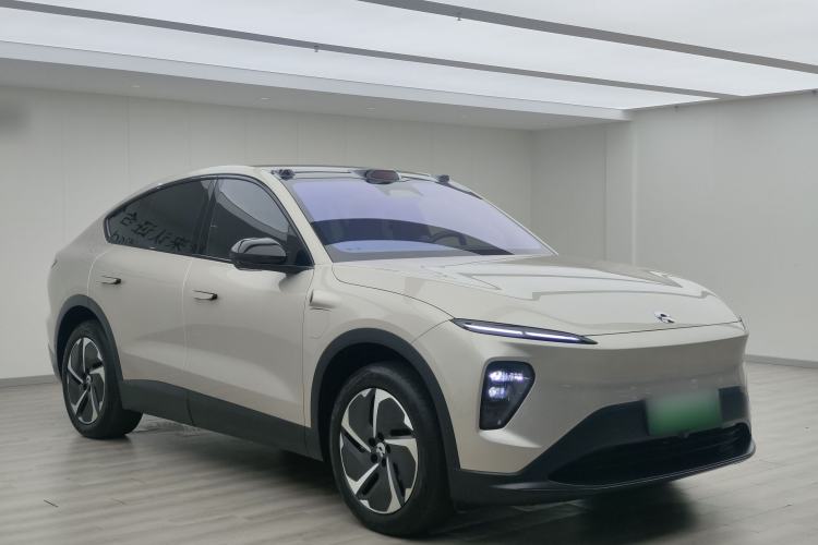 Used Nio EC7 2023 75 kWh Front Right 45 Deg