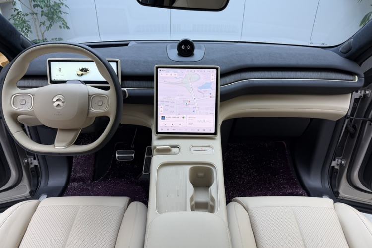 Used Nio EC7 2023 75 kWh Interior 1