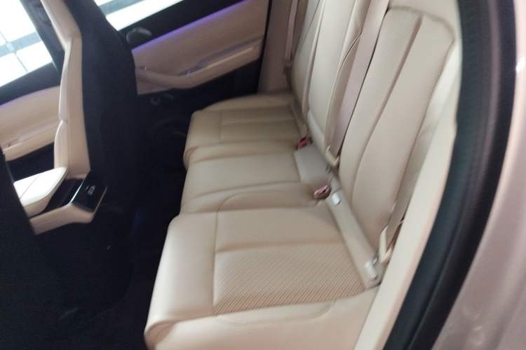 Used Nio EC7 2023 75 kWh Left Rear Seat