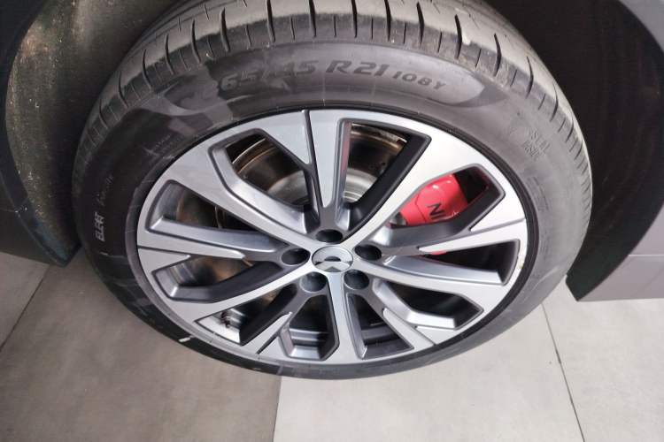 Used Nio EC7 2023 75 kWh Right Rear Wheel Hub