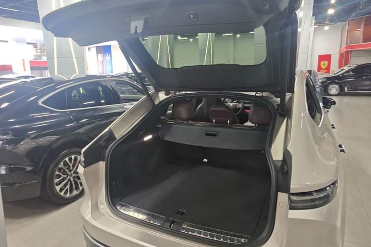 Used Nio EC7 2023 75 kWh Trunk