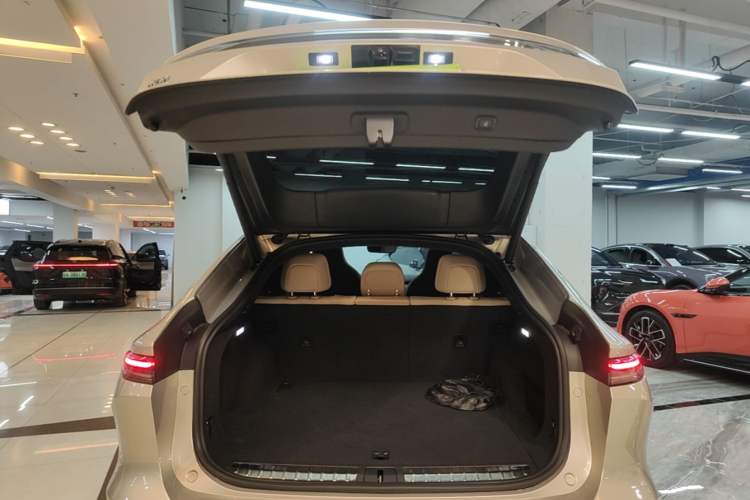 Used Nio EC7 2023 75 kWh Trunk