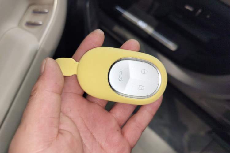 Used Nio EC7 2023 75 kWh Vehicle Key
