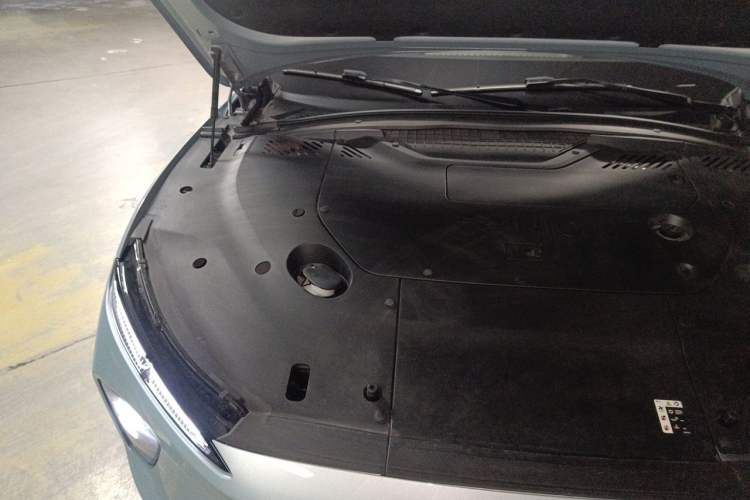Used Nio EC7 2023 75 kWh Engine Bay Right