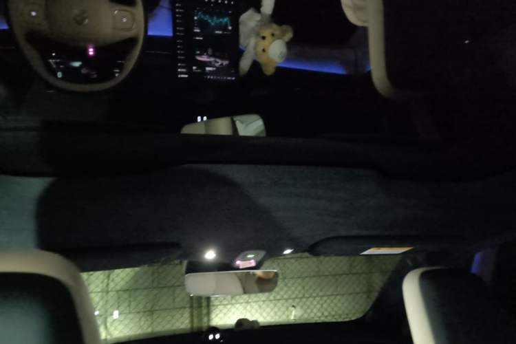 Used Nio EC7 2023 75 kWh Headliner