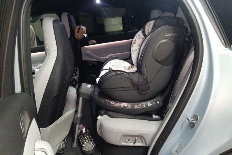 Used Nio EC7 2023 75 kWh Left Rear Seat