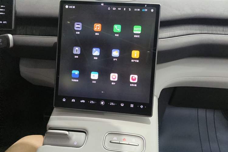 Used Nio EC7 2023 75 kWh Audio And AC Panel