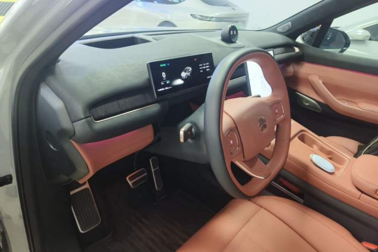 Used Nio EC7 2023 75 kWh Center Console