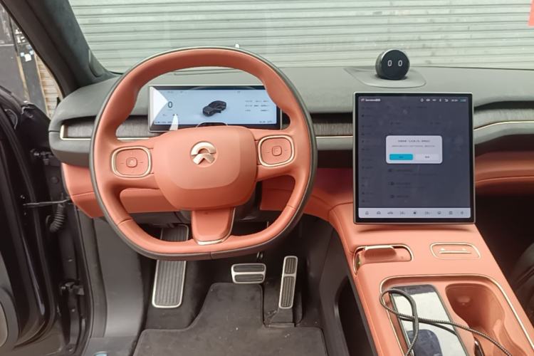 Used Nio EC7 2023 75 kWh Center Console