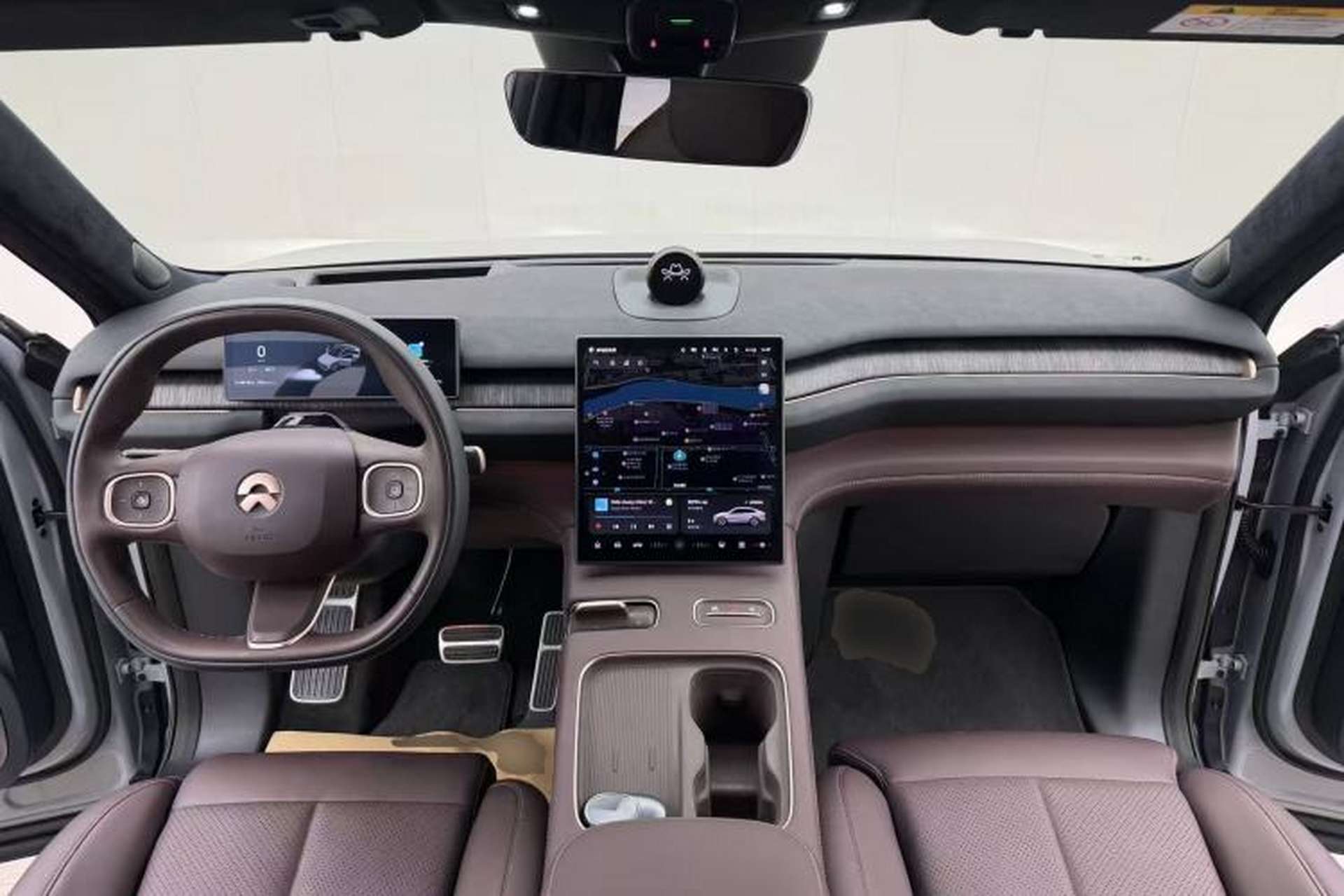 Used Nio EC7 2023 75 kWh Center Console