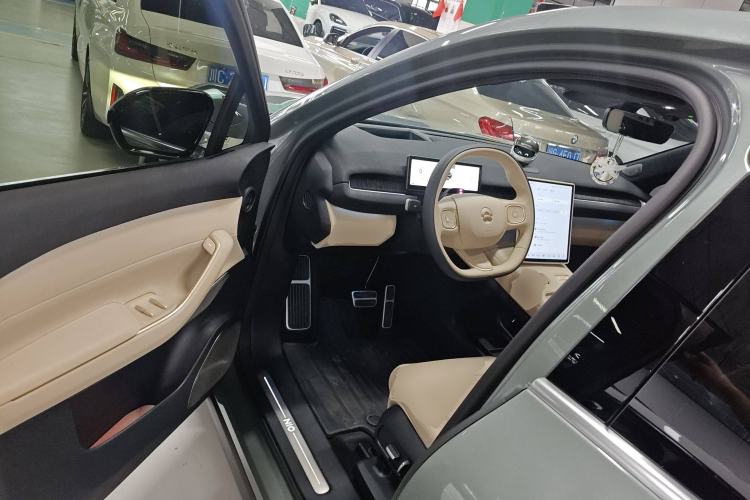 Used Nio EC7 2023 75 kWh Driver Seat
