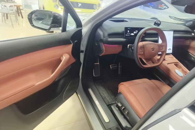 Used Nio EC7 2023 75 kWh Driver Seat