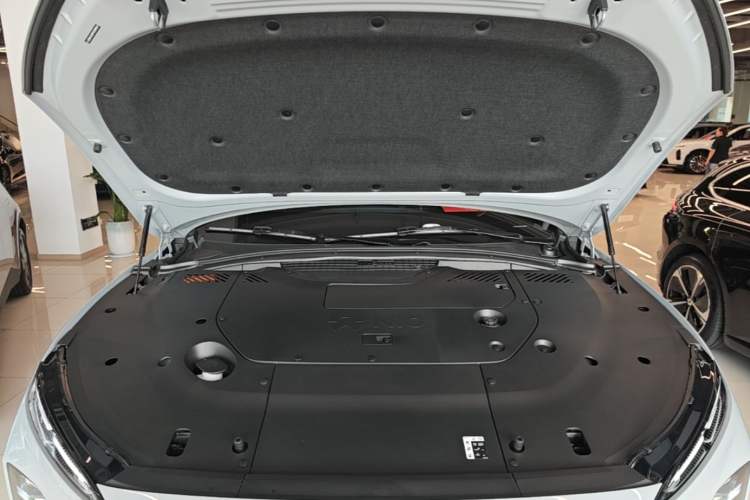 Used Nio EC7 2023 75 kWh Engine Bay