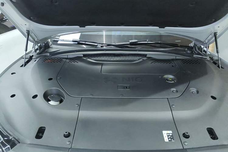 Used Nio EC7 2023 75 kWh Engine Bay