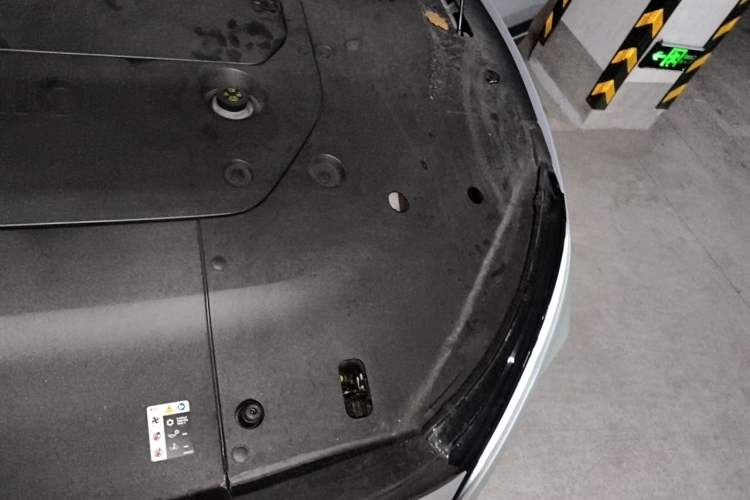 Used Nio EC7 2023 75 kWh Engine Bay Left