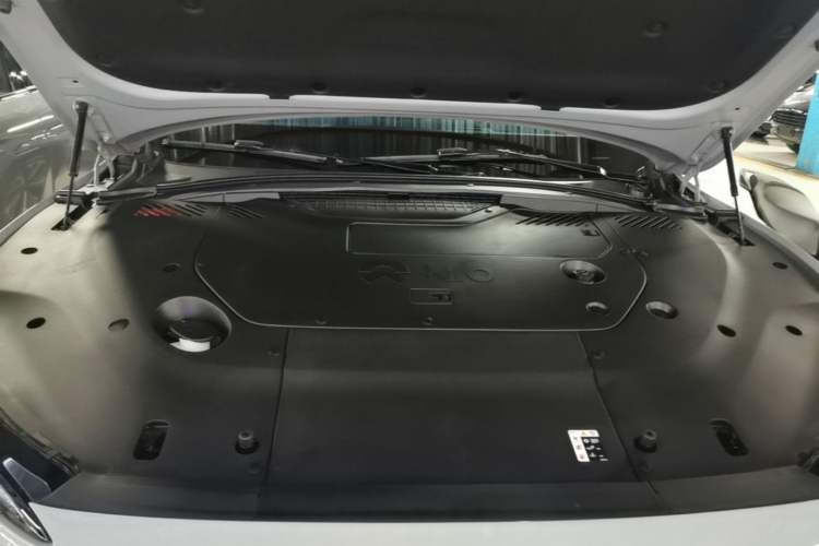 Used Nio EC7 2023 75 kWh Engine Bay