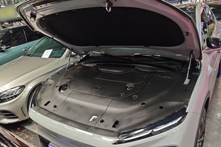 Used Nio EC7 2023 75 kWh Engine Bay