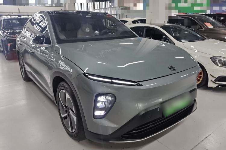 Used Nio EC7 2023 75 kWh Front Right 45 Deg
