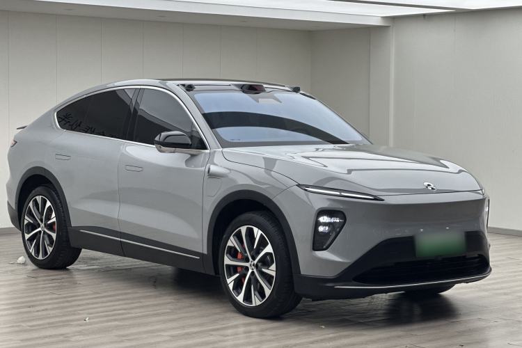 Used Nio EC7 2023 75 kWh Front Right 45 Deg