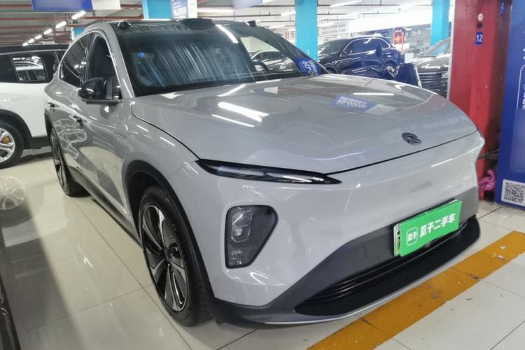 Used Nio EC7 2023 75 kWh Front Right 45 Deg