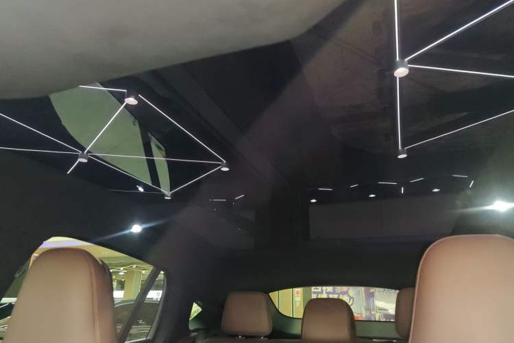 Used Nio EC7 2023 75 kWh Headliner