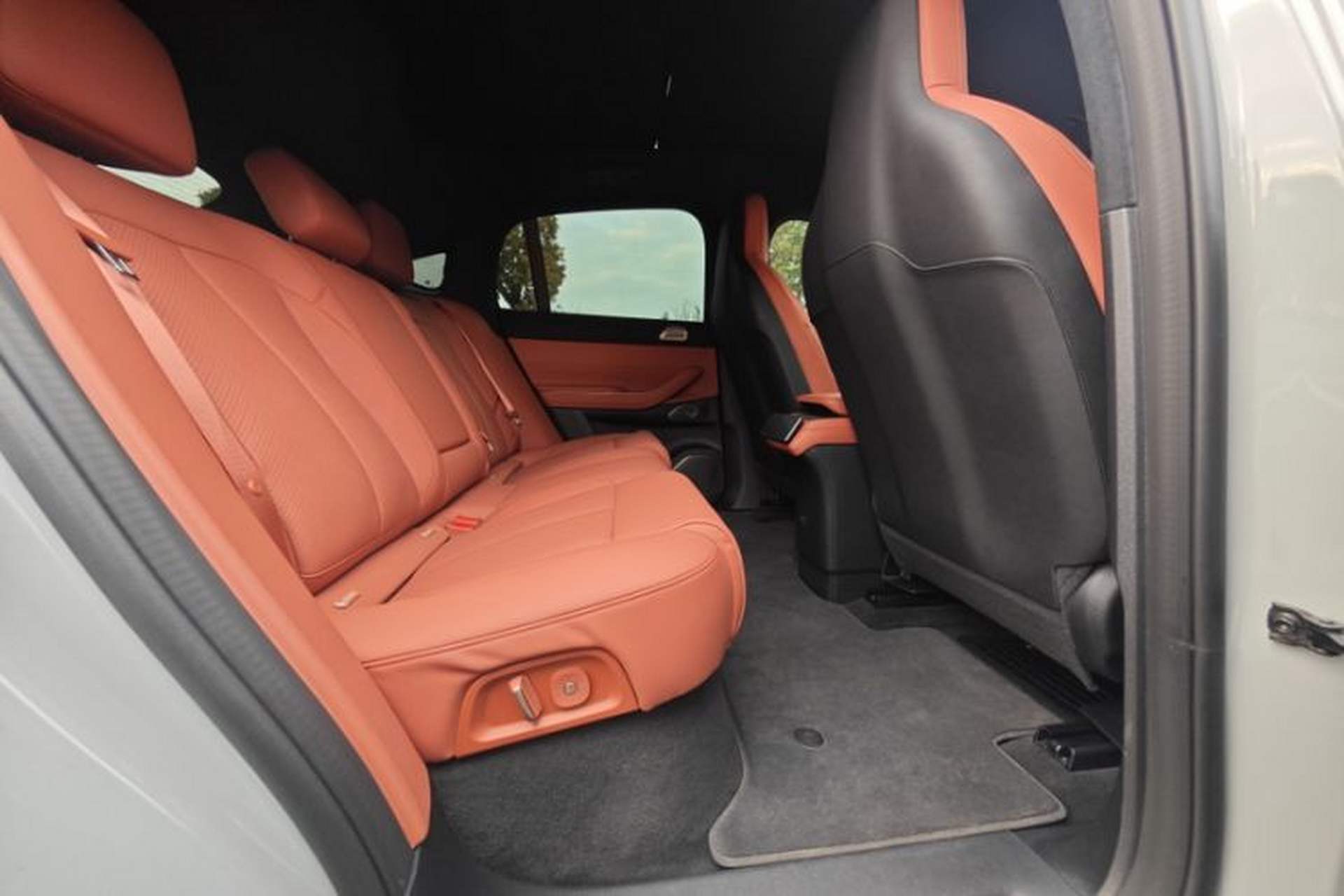 Used Nio EC7 2023 75 kWh Interior 2