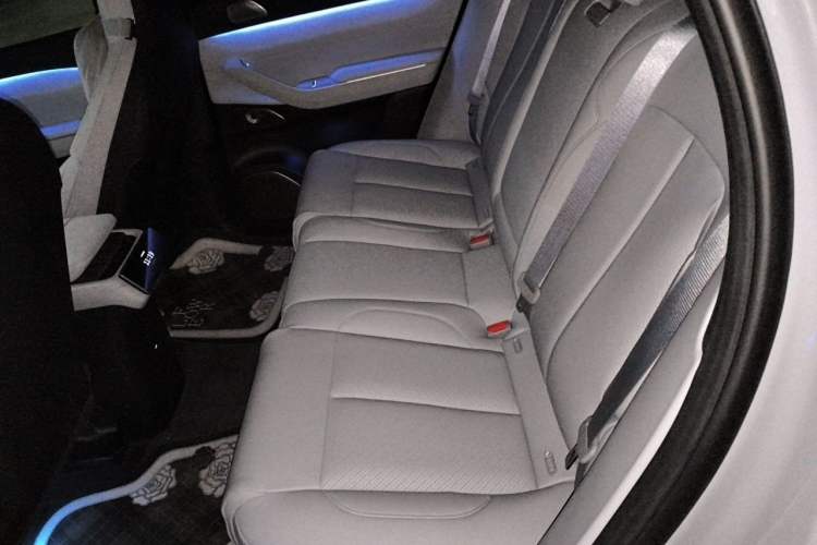 Used Nio EC7 2023 75 kWh Interior 4