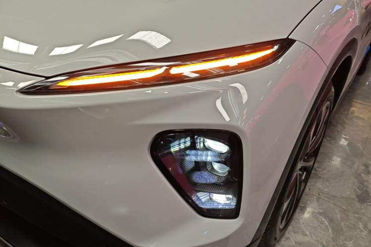 Used Nio EC7 2023 75 kWh Left Front Headlight