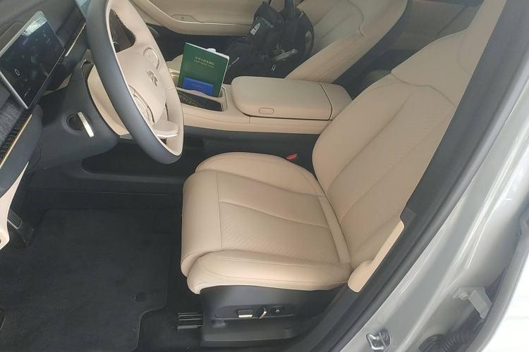 Used Nio EC7 2023 75 kWh Left Front Seat
