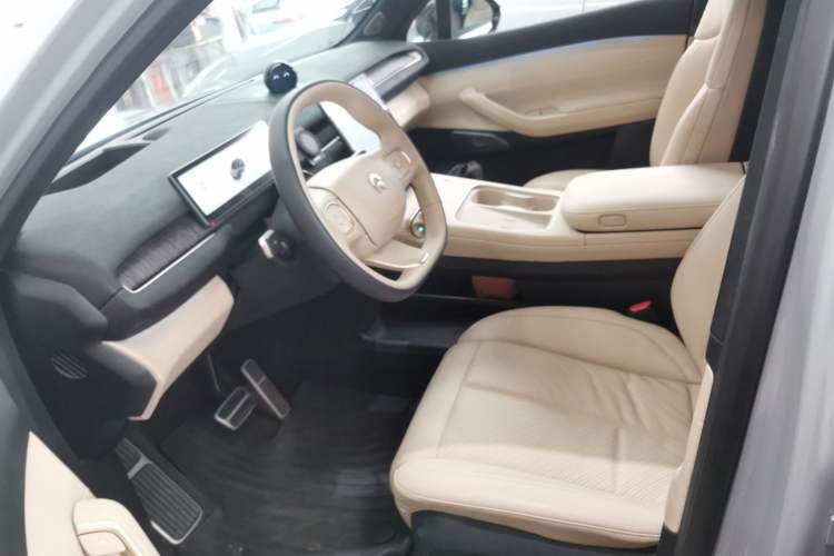 Used Nio EC7 2023 75 kWh Left Front Seat