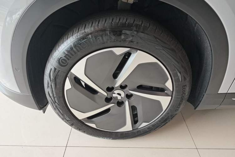 Used Nio EC7 2023 75 kWh Left Front Wheel Hub
