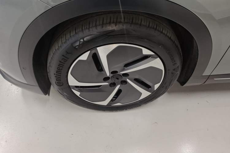 Used Nio EC7 2023 75 kWh Left Front Wheel Hub