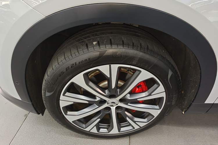 Used Nio EC7 2023 75 kWh Left Front Wheel Hub