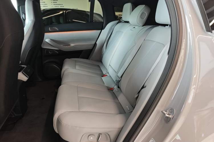 Used Nio EC7 2023 75 kWh Left Rear Seat