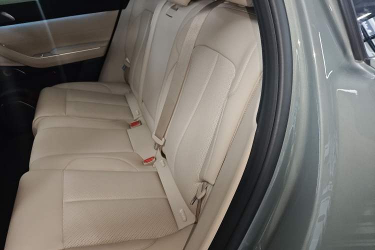 Used Nio EC7 2023 75 kWh Left Rear Seat