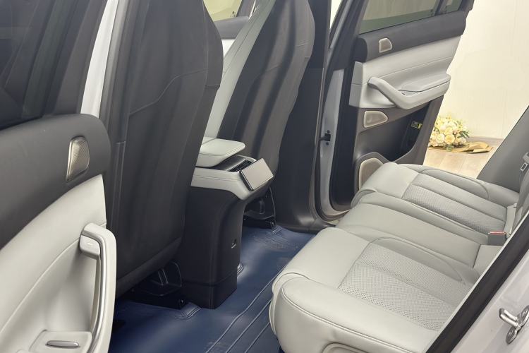 Used Nio EC7 2023 75 kWh Left Rear Seat