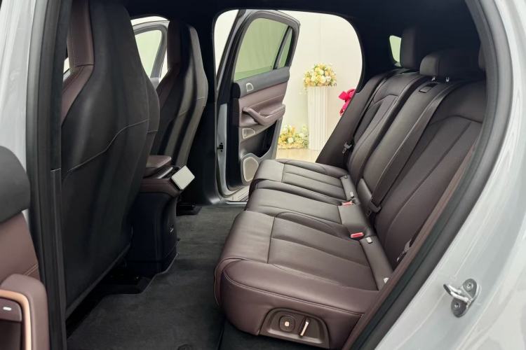 Used Nio EC7 2023 75 kWh Left Rear Seat