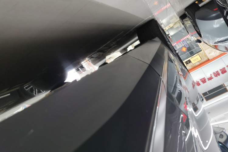 Used Nio EC7 2023 75 kWh Left Side Sill