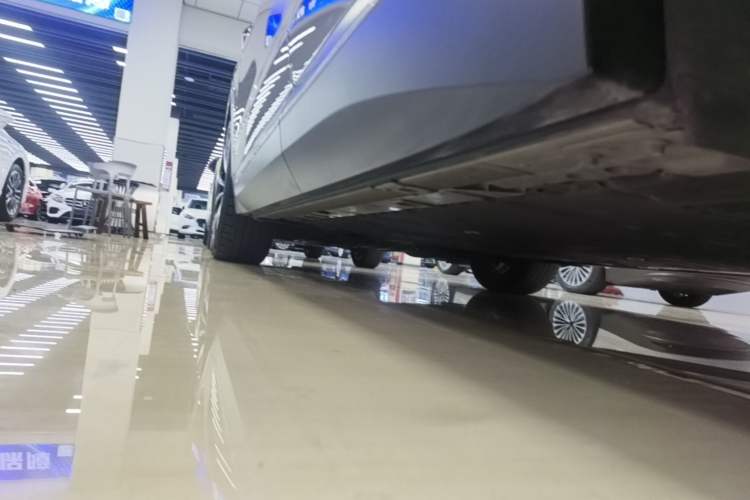 Used Nio EC7 2023 75 kWh Left Side Sill
