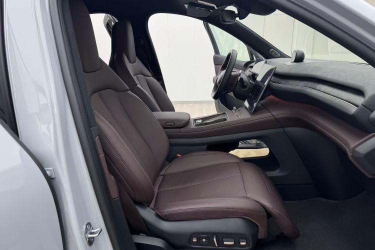 Used Nio EC7 2023 75 kWh Right Front Seat