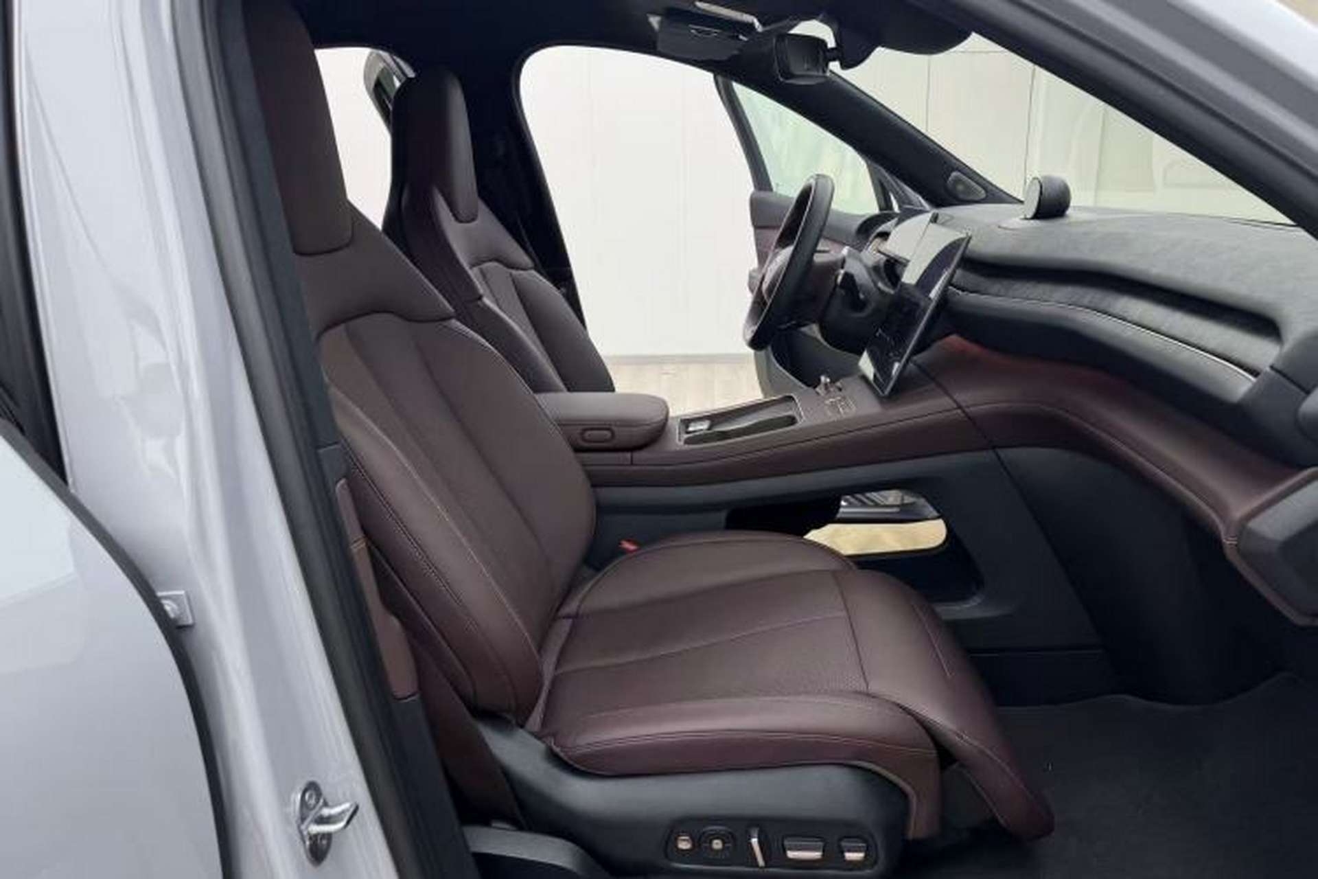 Used Nio EC7 2023 75 kWh Right Front Seat