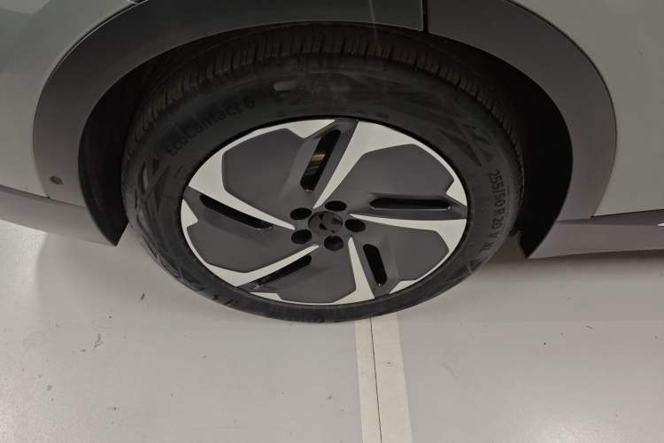 Used Nio EC7 2023 75 kWh Right Rear Wheel Hub