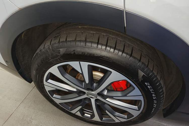 Used Nio EC7 2023 75 kWh Right Rear Wheel Hub