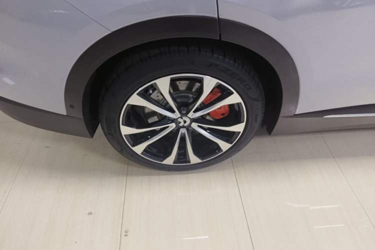 Used Nio EC7 2023 75 kWh Right Rear Wheel Hub