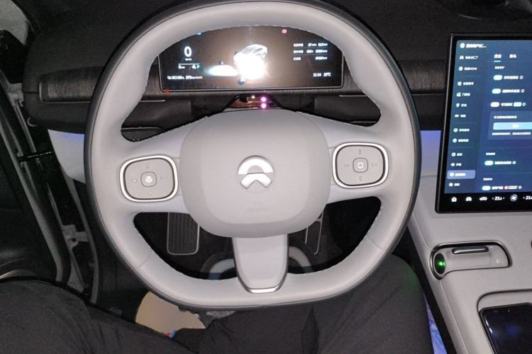 Used Nio EC7 2023 75 kWh Steering Wheel