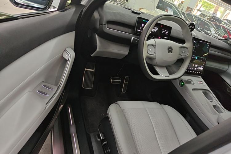 Used Nio EC7 2023 75 kWh Steering Wheel
